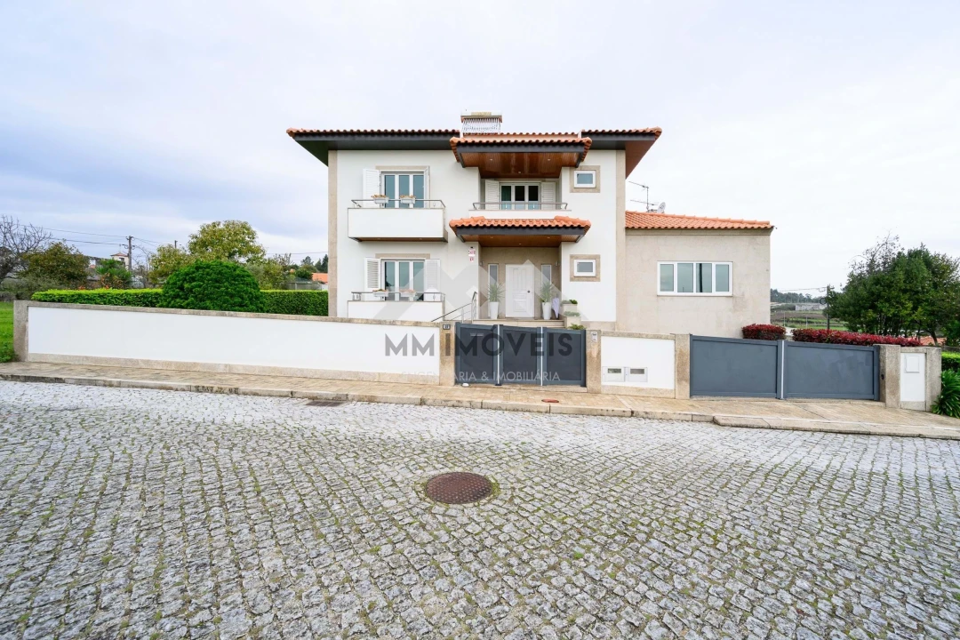 Moradia T4 para Venda em Recezinhos (São Martinho) Foto 37