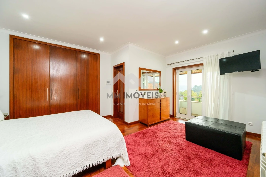 Moradia T4 para Venda em Recezinhos (São Martinho) Foto 10