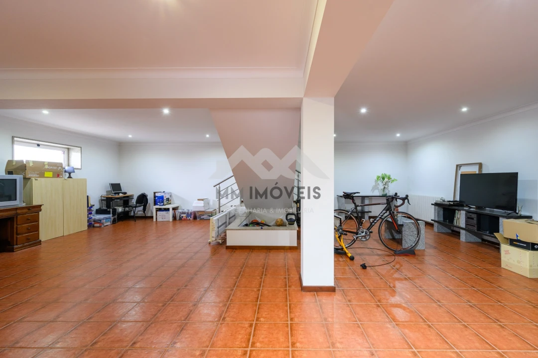 Moradia T4 para Venda em Recezinhos (São Martinho) Foto 30