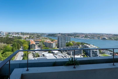Apartamento T3 para Venda em Aldoar, Foz do Douro e Nevogilde