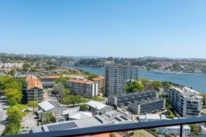 Apartamento T3 para Venda em Aldoar, Foz do Douro e Nevogilde