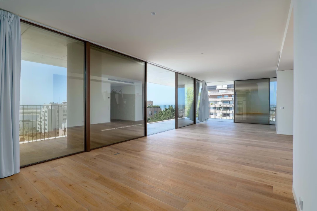 Apartamento T3 para Venda em Aldoar, Foz do Douro e Nevogilde Foto 2