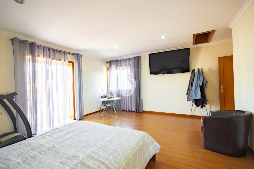 Moradia T4 para Venda em Rebordosa Foto 18