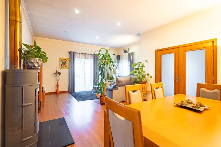 Moradia T4 para Venda em Rebordosa Foto 5