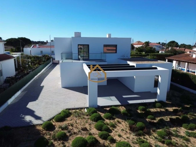 Moradia T4 para Venda em Aljezur Foto 4