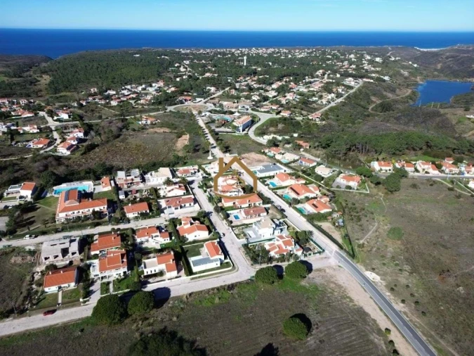 Moradia T4 para Venda em Aljezur Foto 1