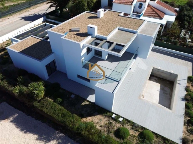 Moradia T4 para Venda em Aljezur Foto 3