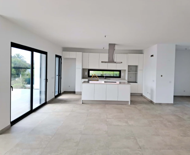 Moradia T4 para Venda em Aljezur Foto 6