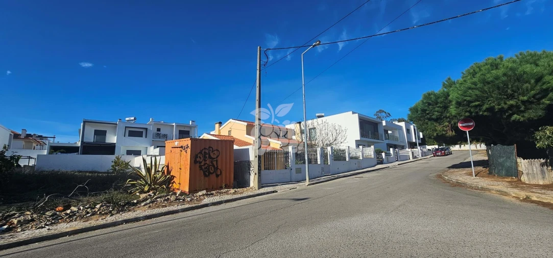 Moradia T3 para Venda em Laranjeiro e Feijó Foto 34