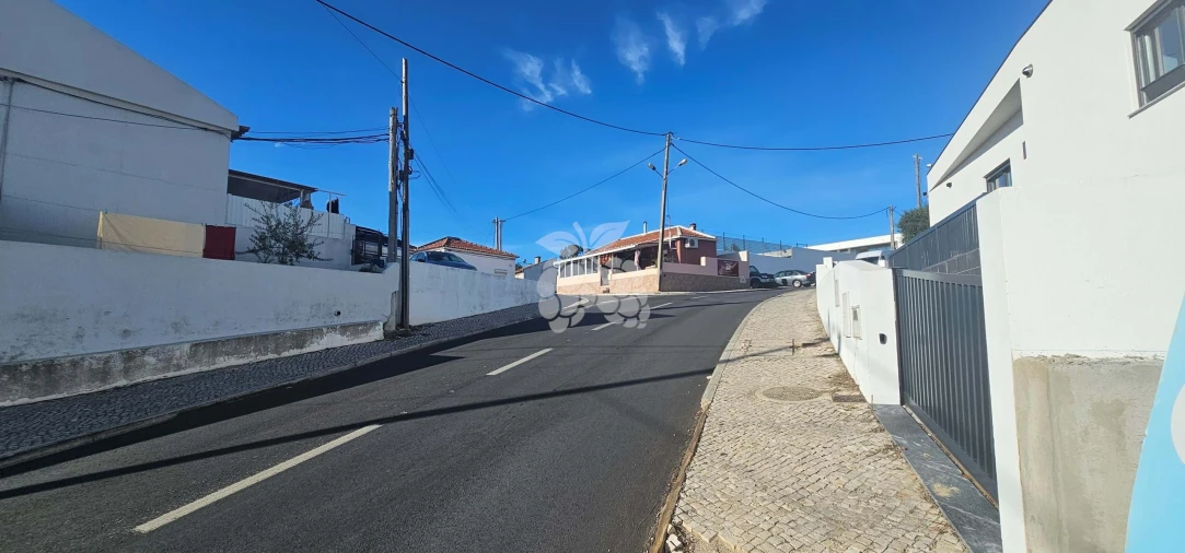 Moradia T3 para Venda em Laranjeiro e Feijó Foto 35
