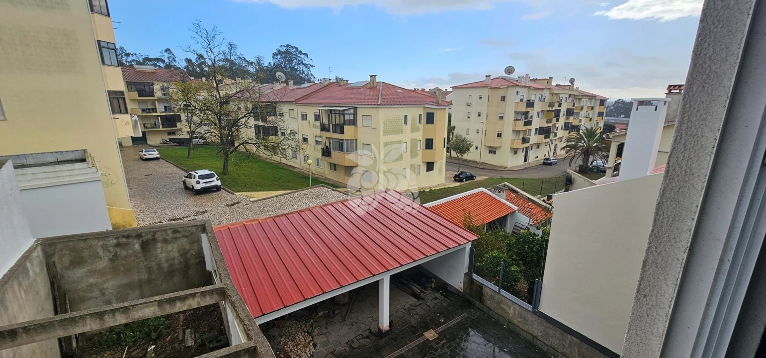 Moradia T3 para Venda em Laranjeiro e Feijó Foto 26