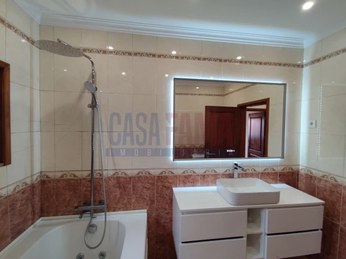 Moradia T3 para Venda em Nine Foto 13