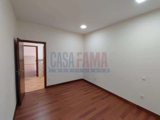 Moradia T3 para Venda em Nine Foto 15