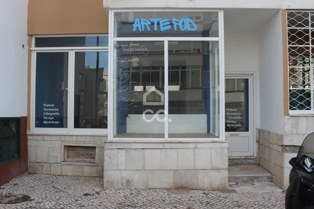 Negócio para Venda em Oeiras e São Julião da Barra, Paço de Arcos e Caxias Foto 1