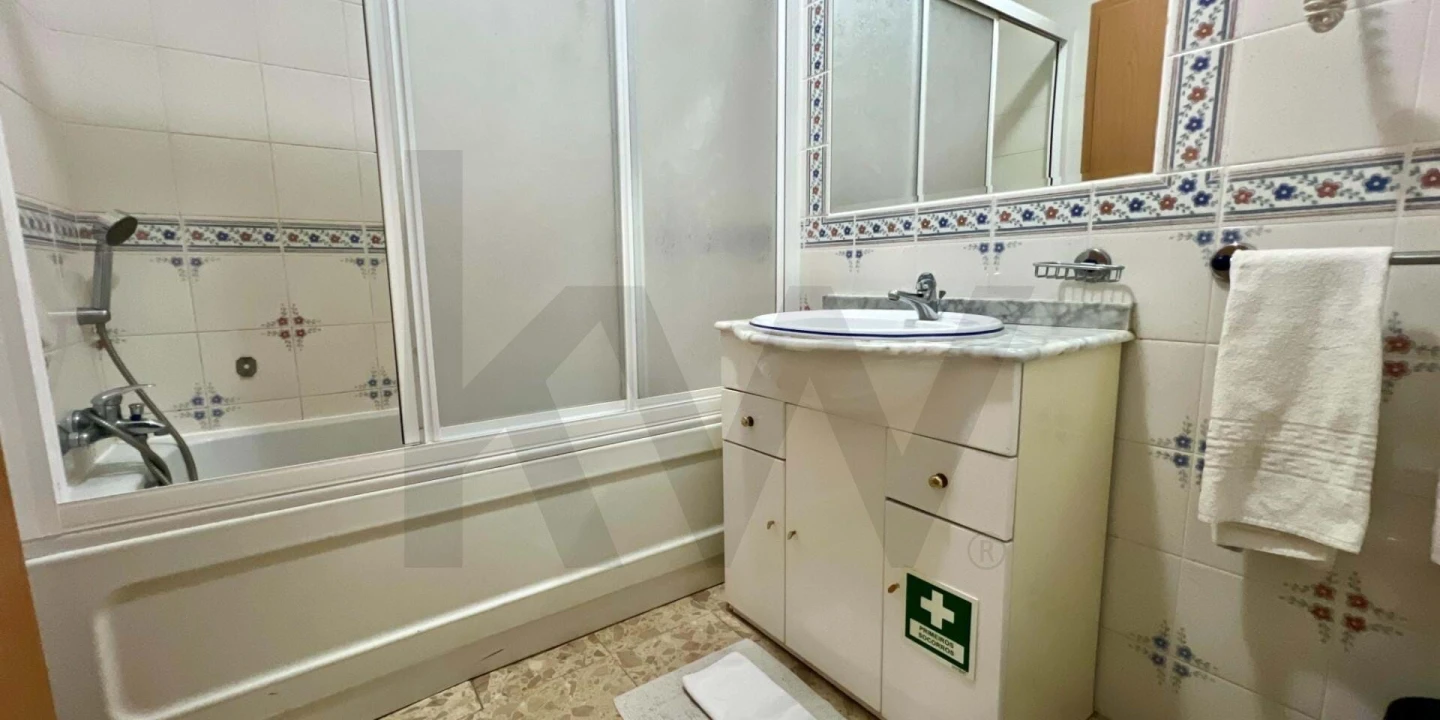 Apartamento T1 para Venda em Portimão Foto 24