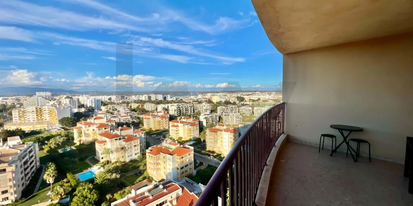 Apartamento T1 para Venda em Portimão Foto 12