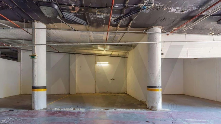 Garagem para Venda em Albufeira e Olhos de Água