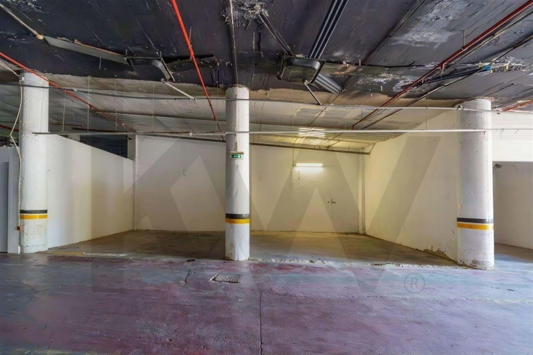 Garagem para Venda em Albufeira e Olhos de Água Foto 15