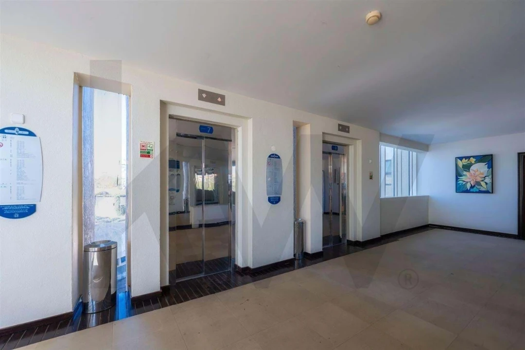 Garagem para Venda em Albufeira e Olhos de Água Foto 6