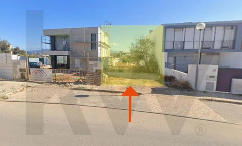 Moradia T4 para Venda em Alvor Foto 17