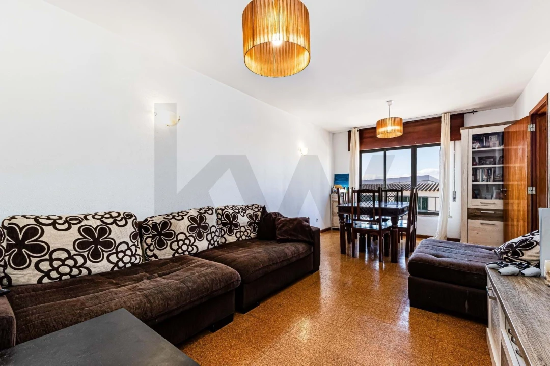 Apartamento T2 para Venda em Estômbar e Parchal Foto 6