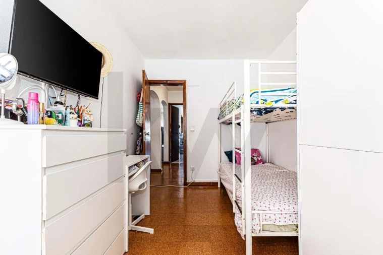 Apartamento T2 para Venda em Estômbar e Parchal Foto 11