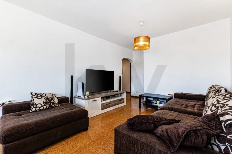 Apartamento T2 para Venda em Estômbar e Parchal Foto 8