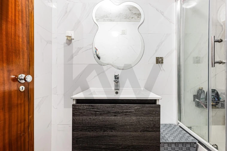 Apartamento T2 para Venda em Estômbar e Parchal Foto 13