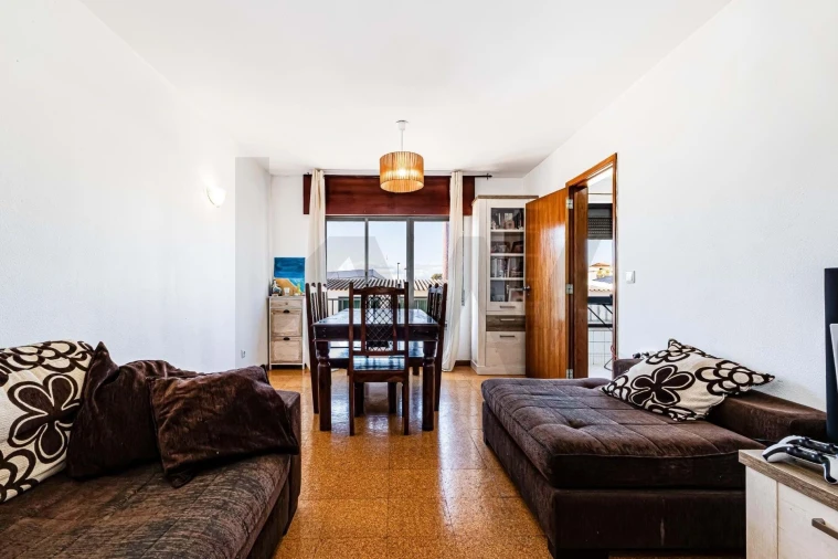 Apartamento T2 para Venda em Estômbar e Parchal Foto 7