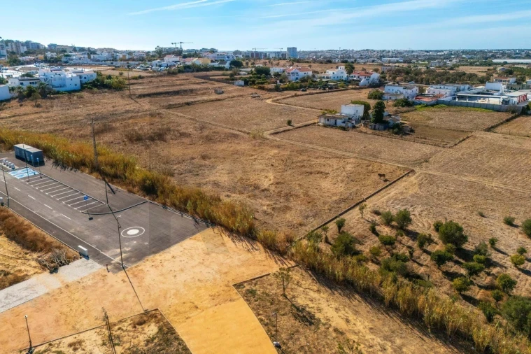 Terreno para Venda em Faro (Sé e São Pedro) Foto 14