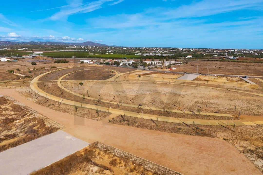 Terreno para Venda em Faro (Sé e São Pedro) Foto 10