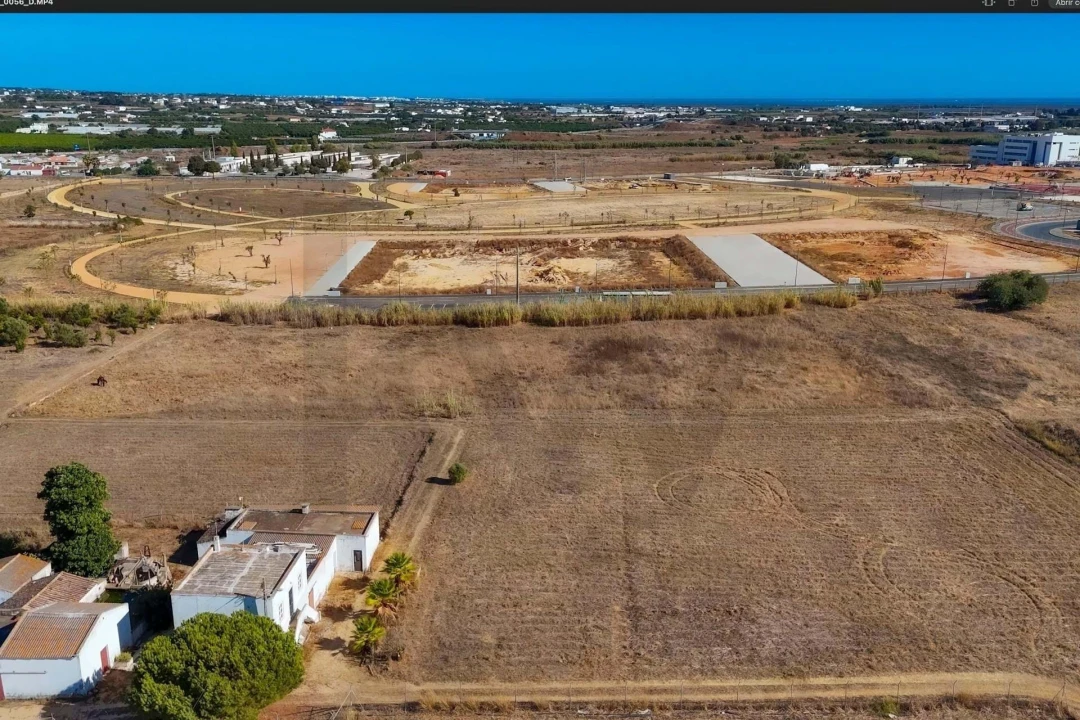 Terreno para Venda em Faro (Sé e São Pedro) Foto 9