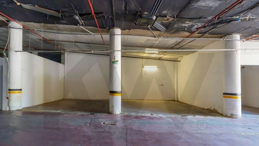 Garagem para Venda em Albufeira e Olhos de Água