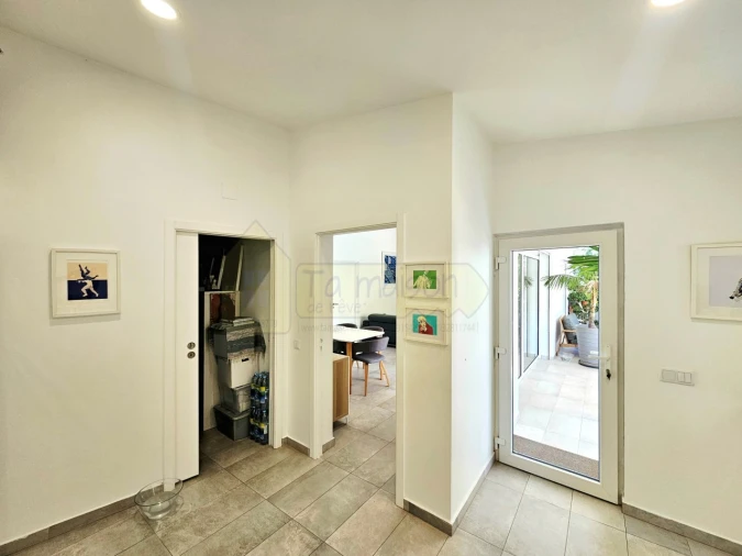 Moradia T2 para Venda em Alte Foto 11