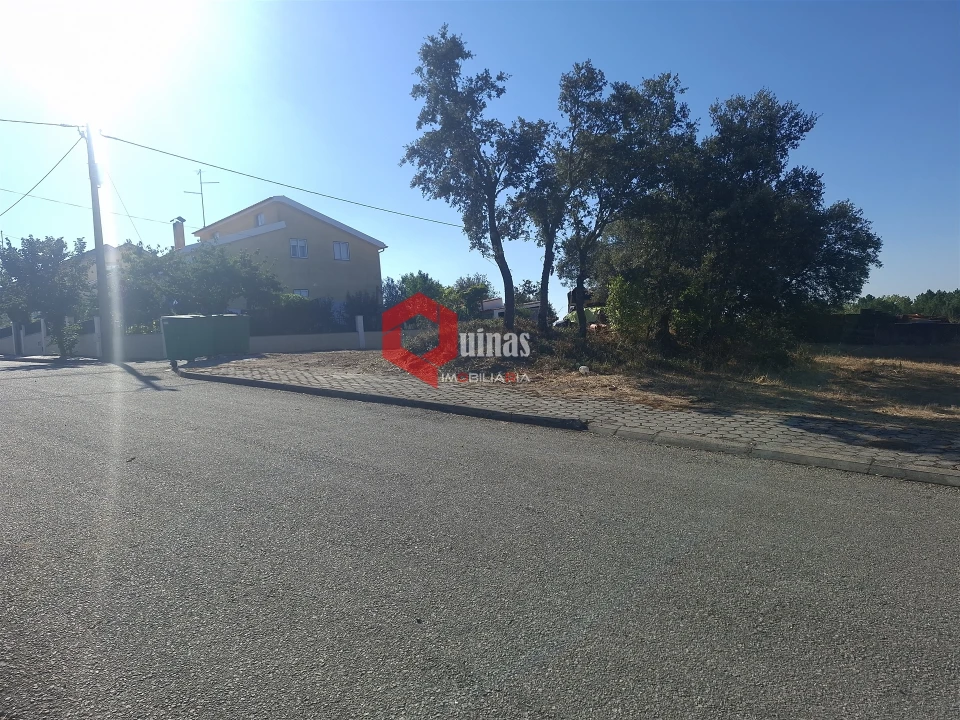 Terreno para Venda em Vilar Formoso Foto 1