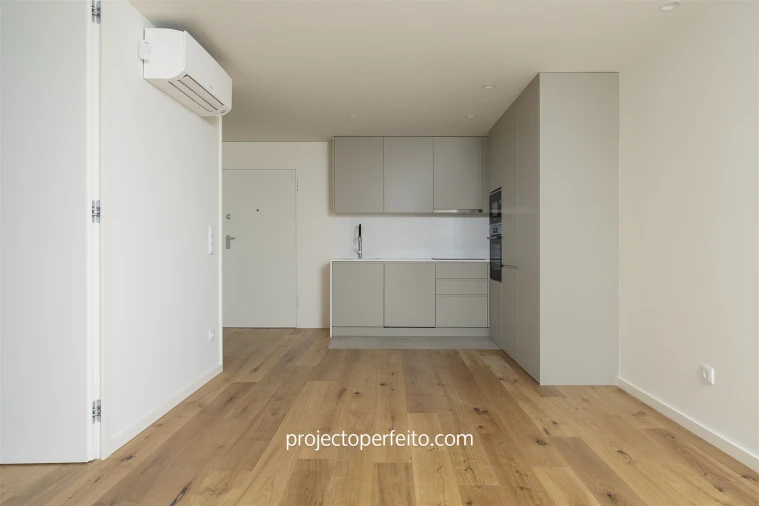 Apartamento T1 para Arrendamento em Espinho Foto 3