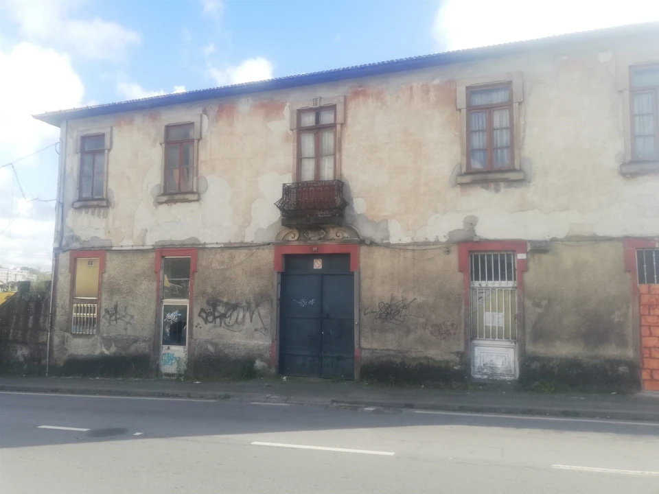 Terreno para Venda em Fânzeres e São Pedro da Cova Foto 3