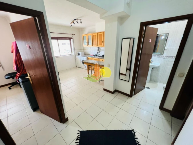 Apartamento T1 para Arrendamento em Buarcos Foto 6