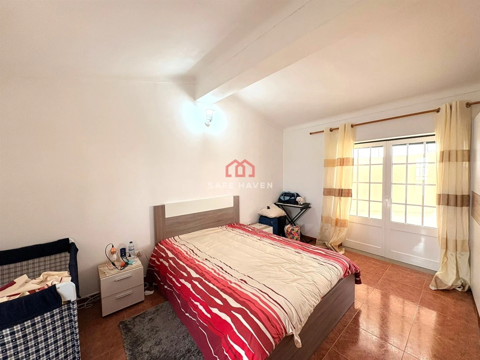 Moradia T4 para Venda em Quintela de Azurara Foto 8