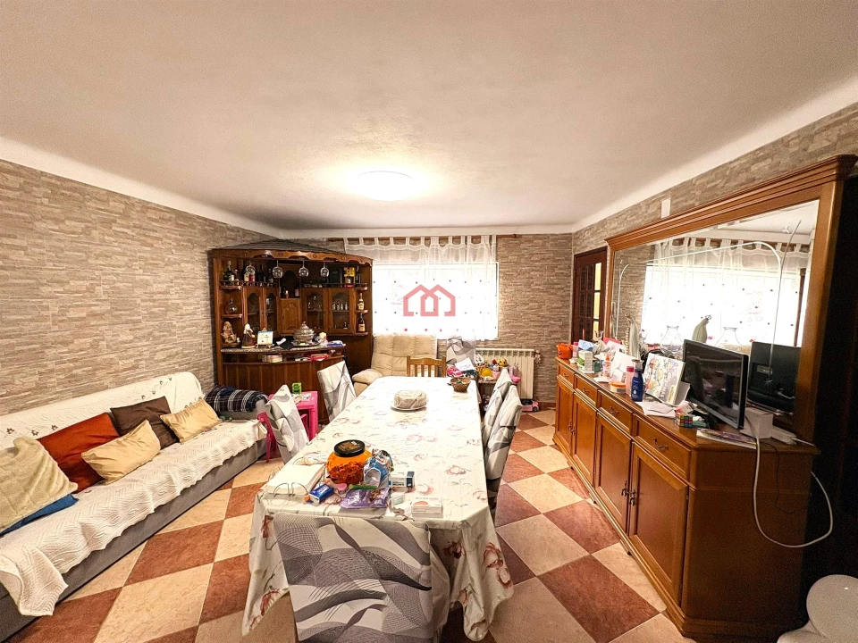 Moradia T4 para Venda em Quintela de Azurara Foto 4