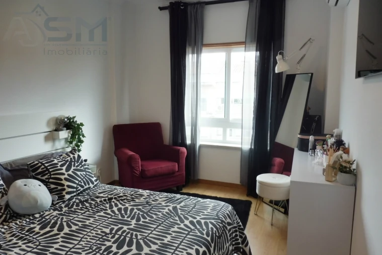 Apartamento T2 para Arrendamento em Águas Livres Foto 17