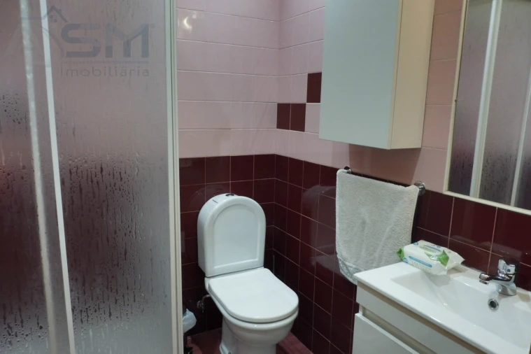 Apartamento T2 para Arrendamento em Águas Livres Foto 12