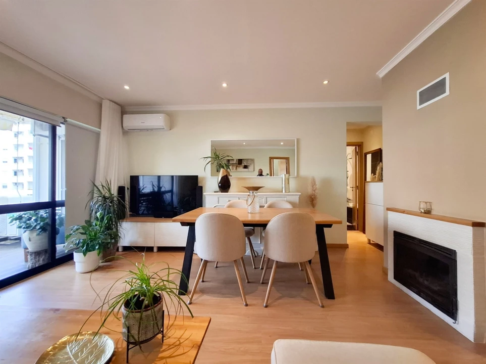Apartamento T2 para Venda em Quarteira Foto 30