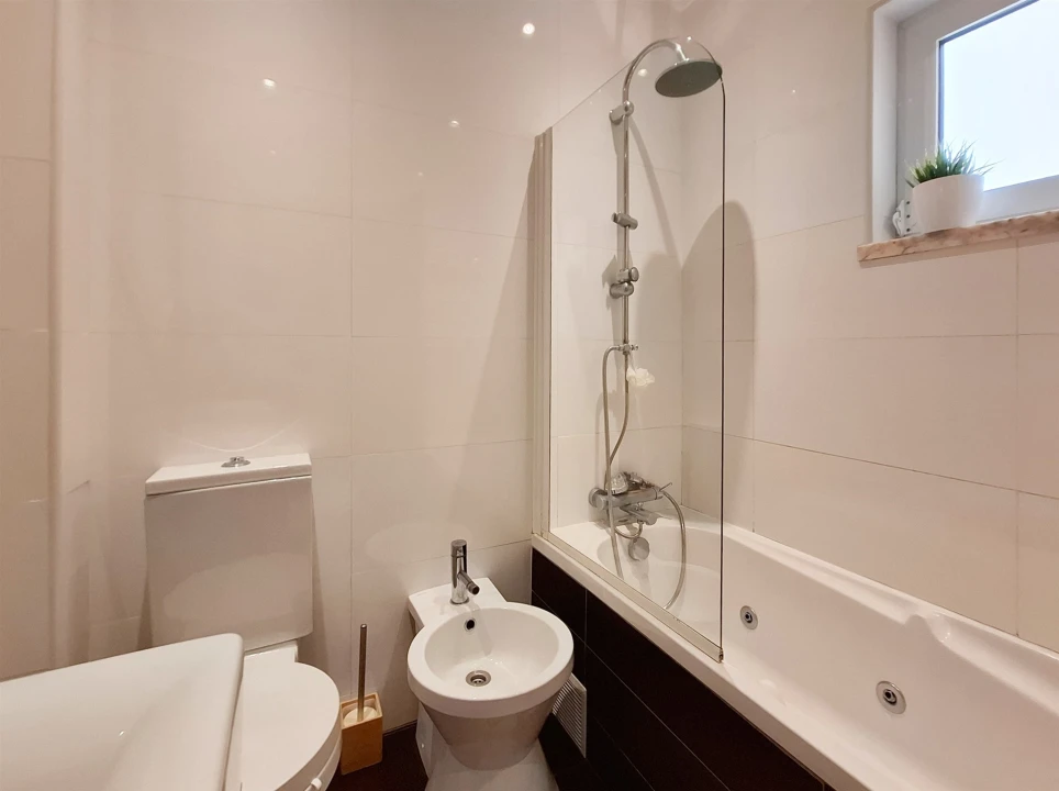 Apartamento T2 para Venda em Quarteira Foto 34