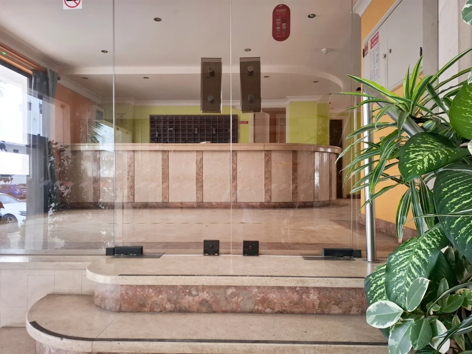 Apartamento T2 para Venda em Quarteira Foto 53