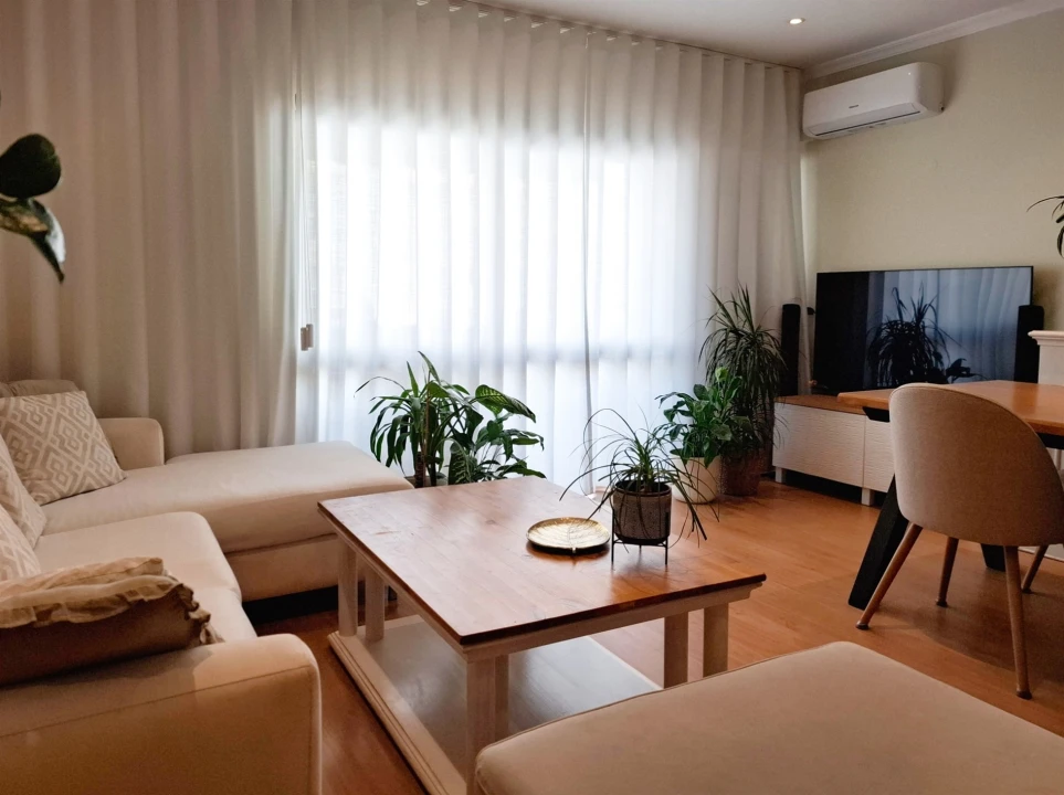 Apartamento T2 para Venda em Quarteira Foto 9