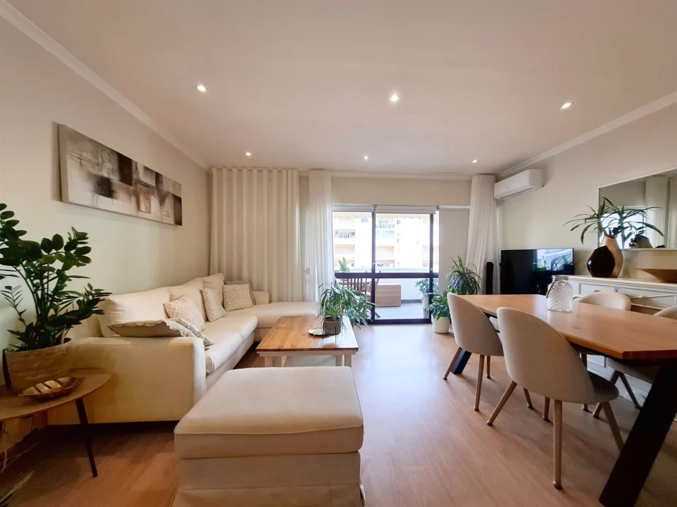 Apartamento T2 para Venda em Quarteira Foto 5