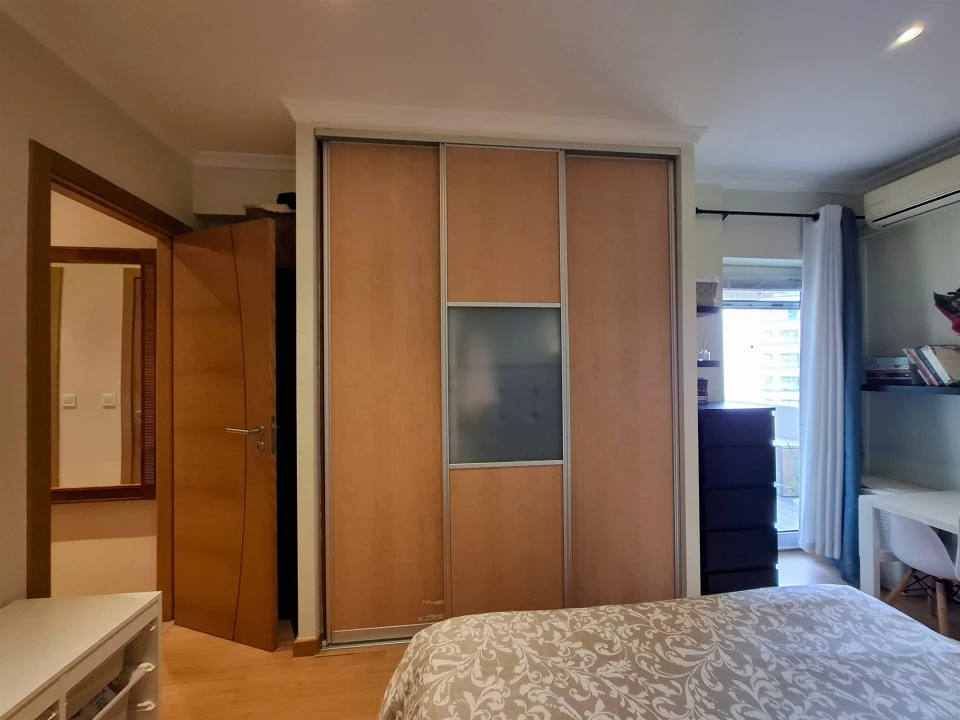 Apartamento T2 para Venda em Quarteira Foto 42
