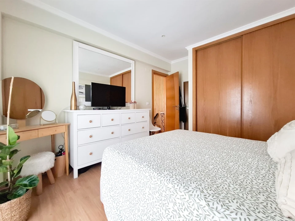 Apartamento T2 para Venda em Quarteira Foto 18