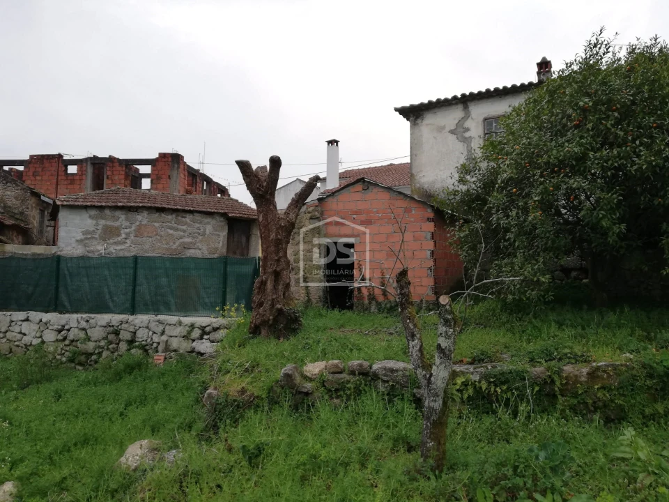 Moradia T2 para Venda em Currelos, Papízios e Sobral Foto 3